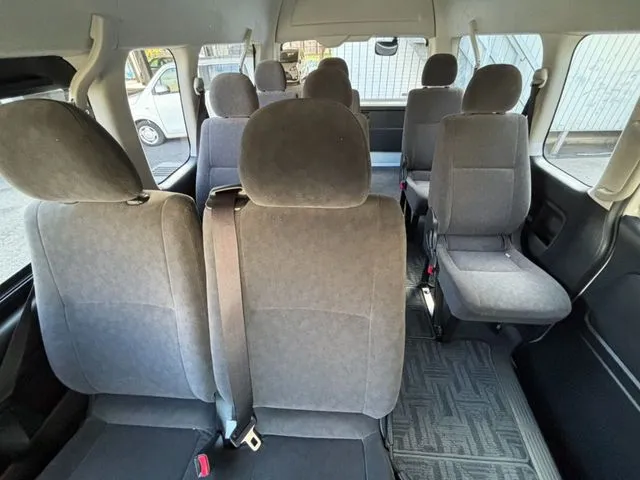 ハイエースワゴン(トヨタ)の車両写真