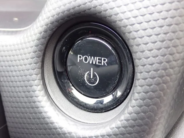 フィット　ｅ：ＨＥＶ（ホンダ）の車両写真