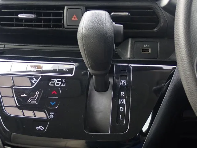 デイズ（ニッサン）の車両写真