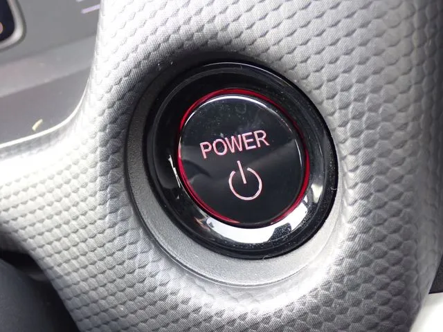 フィット　ｅ：ＨＥＶ（ホンダ）の車両写真