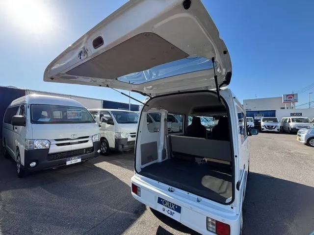 エブリイバン（スズキ）の車両写真