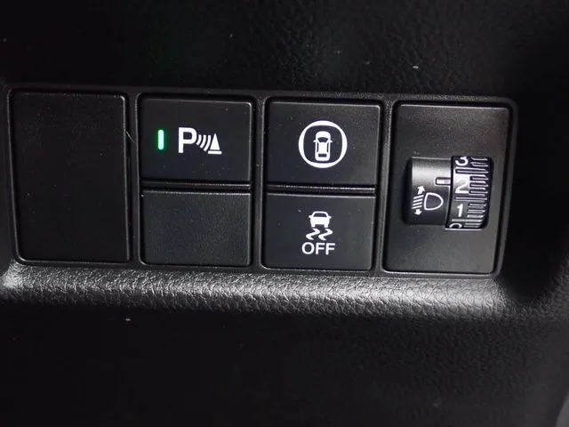 フィット　ｅ：ＨＥＶ（ホンダ）の車両写真