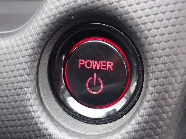 フィット　ｅ：ＨＥＶ（ホンダ）の車両写真