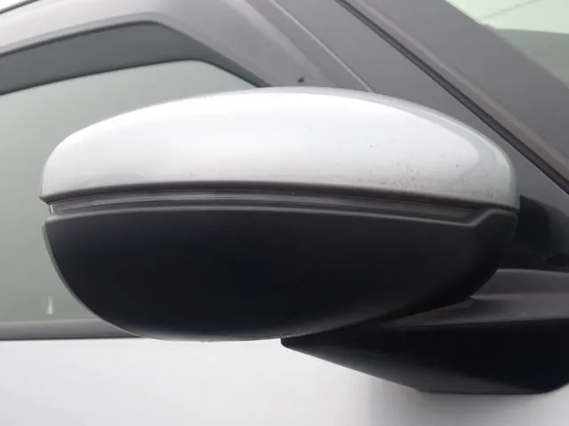 フィット　ｅ：ＨＥＶ（ホンダ）の車両写真