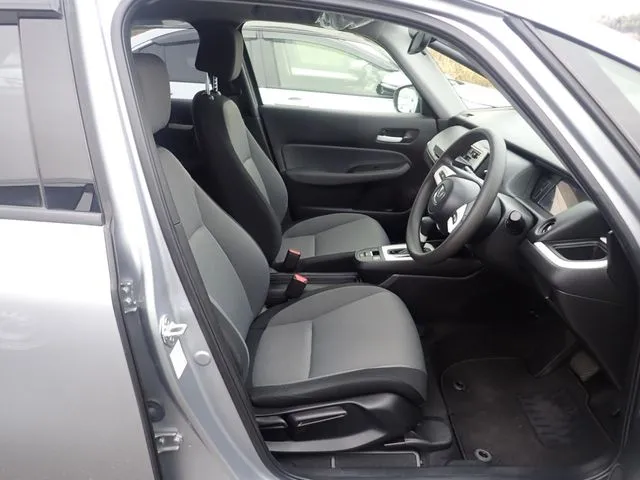 フィット　ｅ：ＨＥＶ（ホンダ）の車両写真