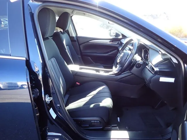 マツダ　ＭＡＺＤＡ６　ワゴン