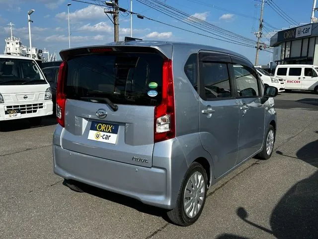ムーヴ（ダイハツ）の車両写真