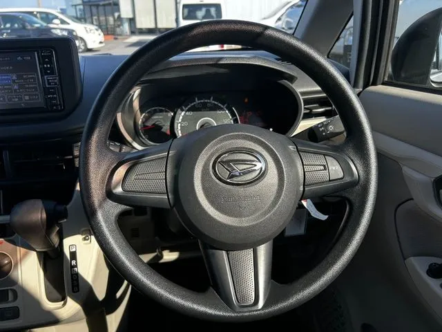 ムーヴ（ダイハツ）の車両写真