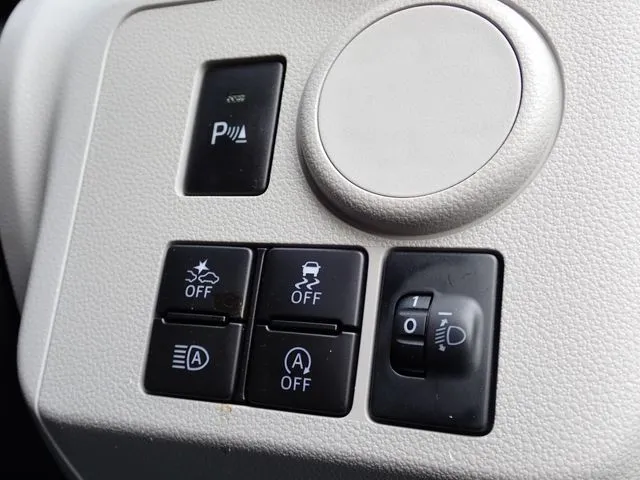 ミラ イース(ダイハツ)の車両写真