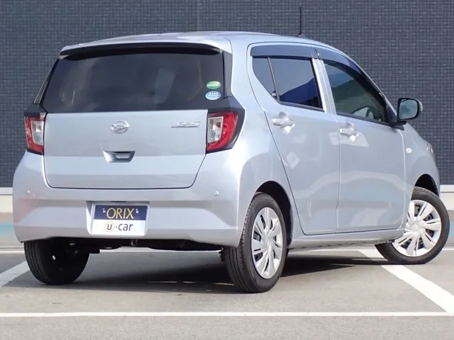 ミラ イース(ダイハツ)の車両写真