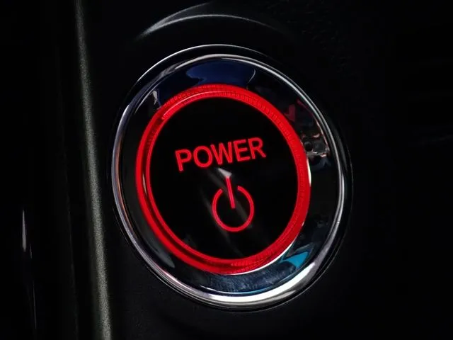 グレイス　ハイブリッド（ホンダ）の車両写真