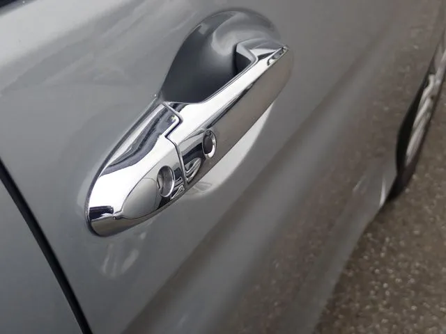 グレイス　ハイブリッド（ホンダ）の車両写真