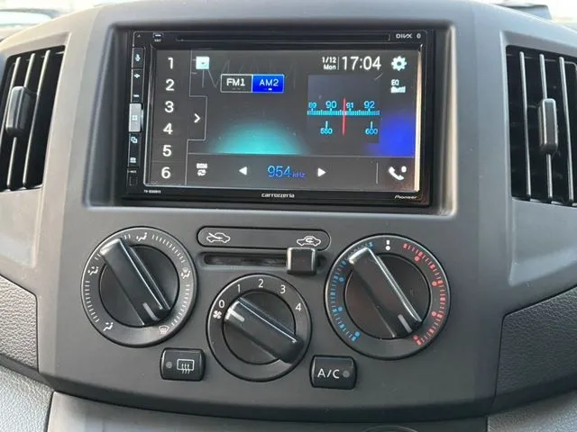 ＮＶ２００バネットバン（ニッサン）の車両写真