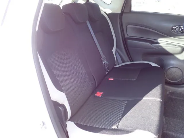 ノート(ニッサン)の車両写真