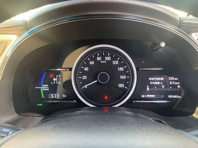 シャトル　ハイブリッド（ホンダ）の車両写真