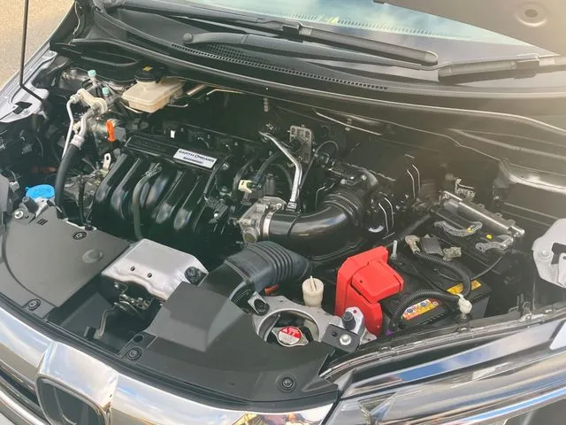 シャトル　ハイブリッド（ホンダ）の車両写真