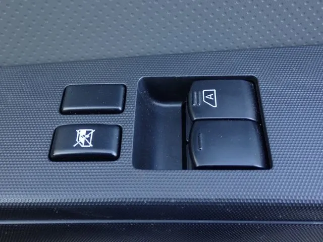 ニッサン　ＮＶ１５０　ＡＤ　４ＷＤ