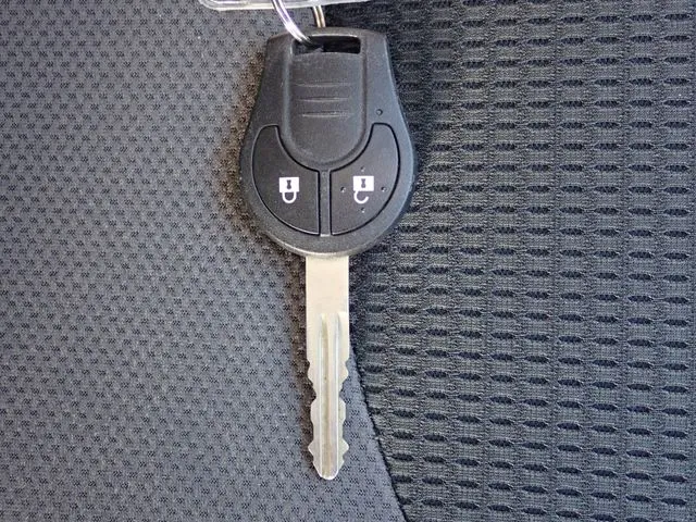 ニッサン　ＮＶ１５０　ＡＤ　４ＷＤ