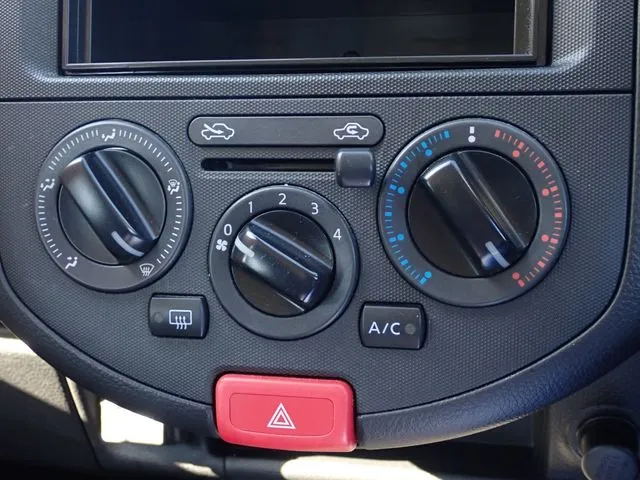 ニッサン　ＮＶ１５０　ＡＤ　４ＷＤ