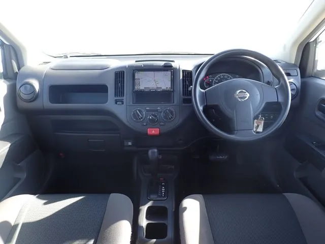 ニッサン　ＮＶ１５０　ＡＤ　４ＷＤ