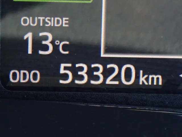 カローラフィールダー　ハイブリッド（トヨタ）の車両写真