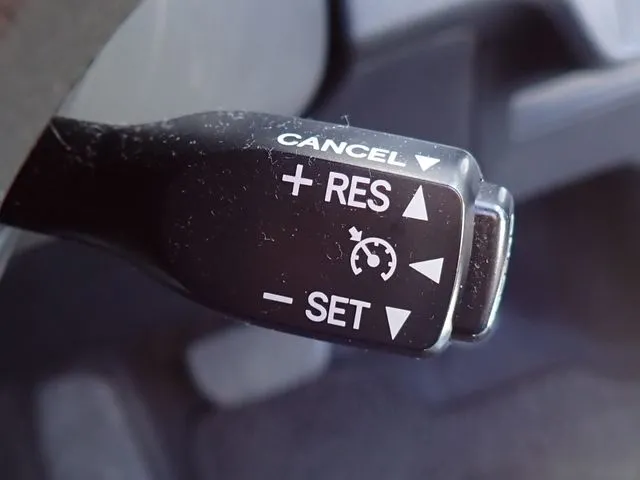 カローラフィールダー　ハイブリッド（トヨタ）の車両写真