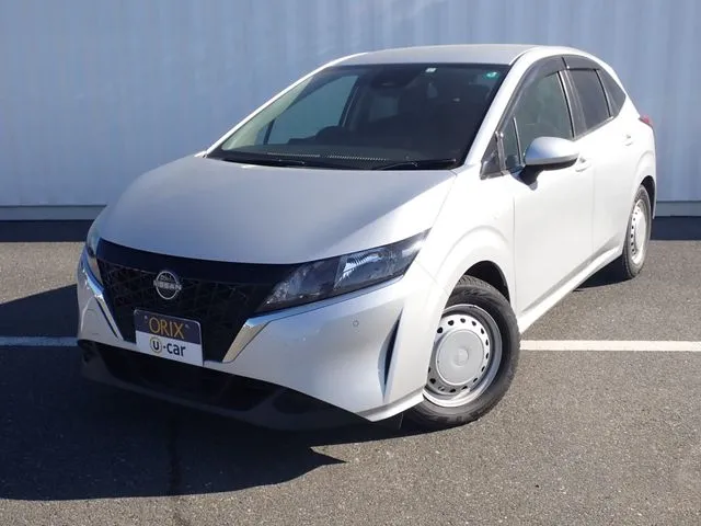 ニッサン ノート　４ＷＤ
