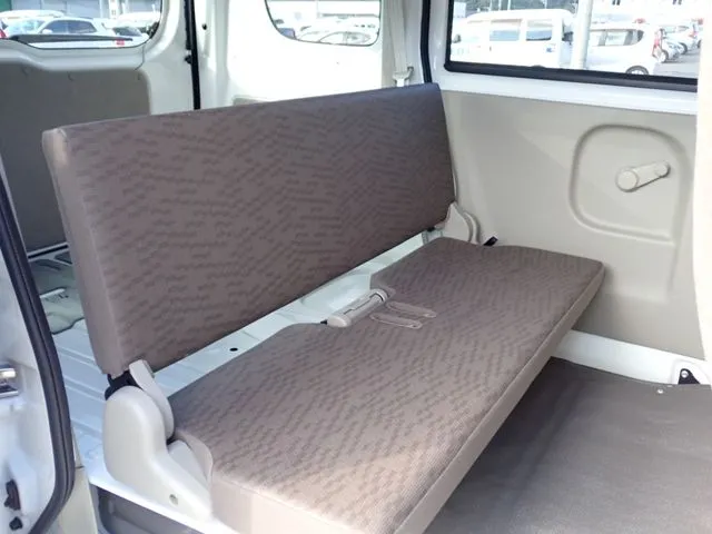 ＮＶ１００クリッパー（ニッサン）の車両写真