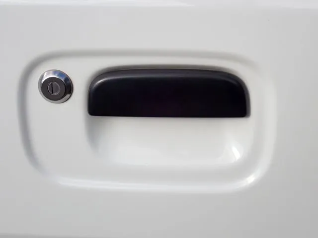 ＮＶ１００クリッパー（ニッサン）の車両写真