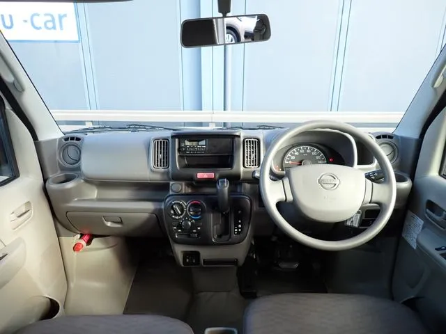 ＮＶ１００クリッパー（ニッサン）の車両写真