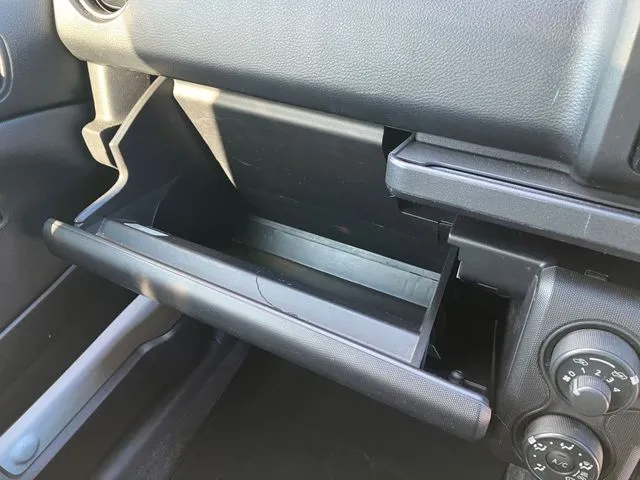 サクシードバン　４ＷＤ（トヨタ）の車両写真