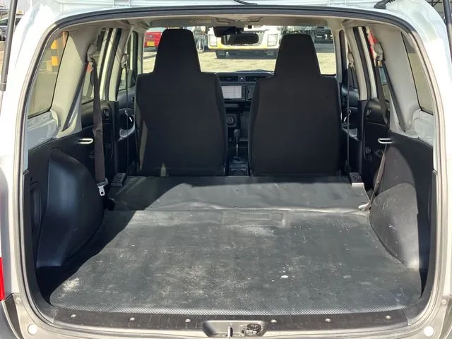 サクシードバン　４ＷＤ（トヨタ）の車両写真