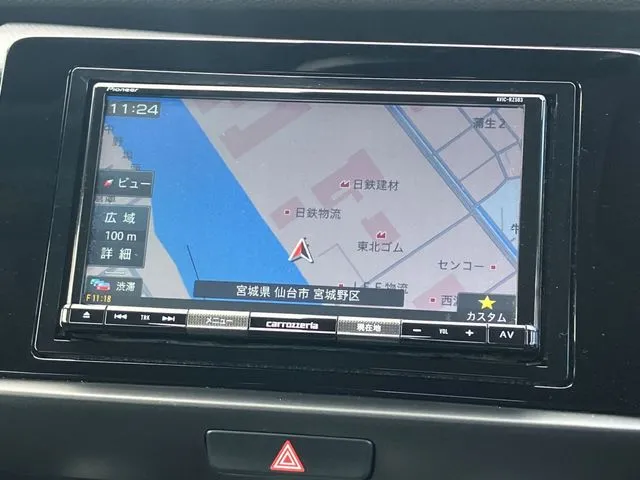 フィット　ｅ：ＨＥＶ　４ＷＤ（ホンダ）の車両写真