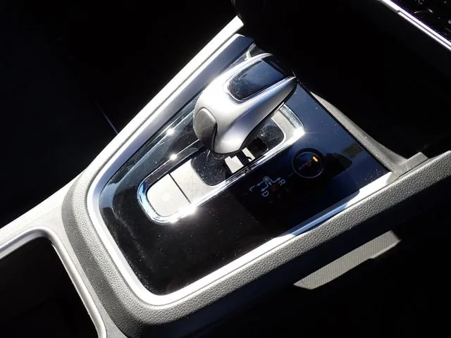 ホンダ　シャトル　ハイブリッド