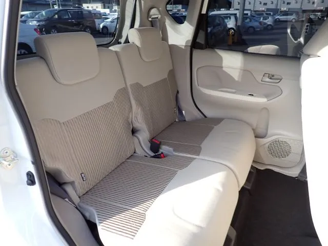 ムーヴ(ダイハツ)の車両写真