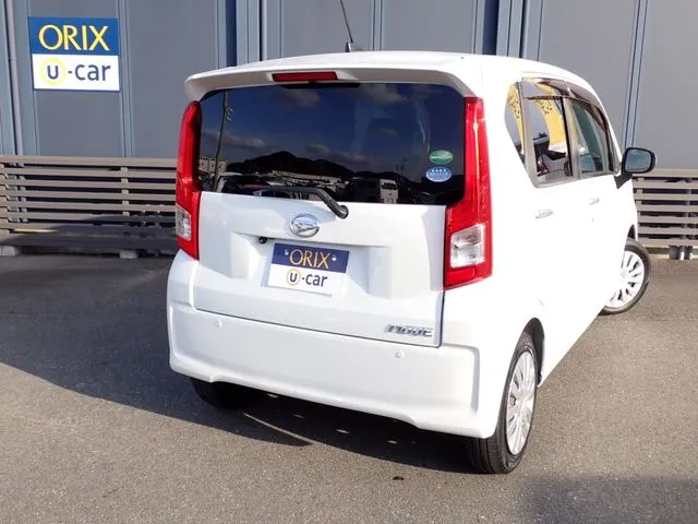 ムーヴ(ダイハツ)の車両写真