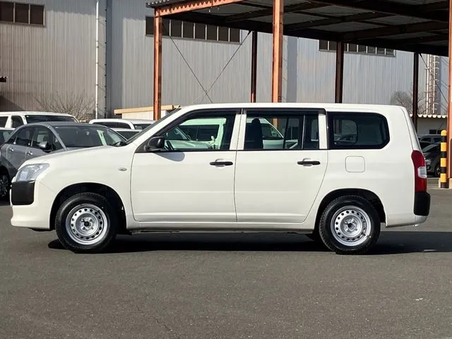 プロボックスバン 4WD(トヨタ)の車両写真