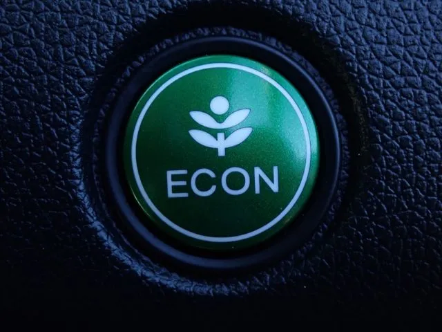 ホンダ　シャトル　ハイブリッド