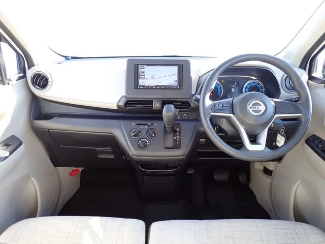 デイズ（ニッサン）の車両写真