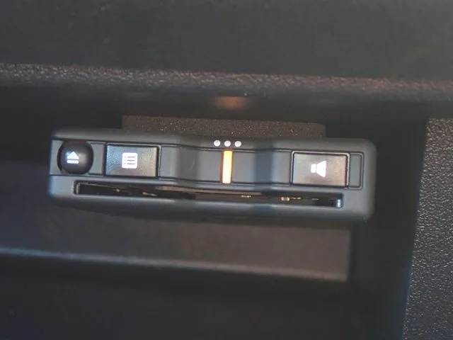 ニッサン　マーチ