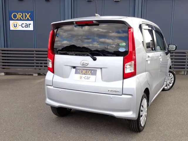 ムーヴ（ダイハツ）の車両写真