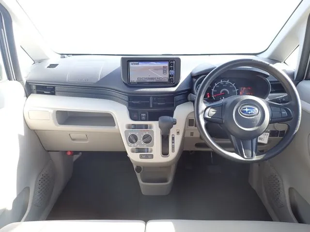 ステラ(スバル)の車両写真