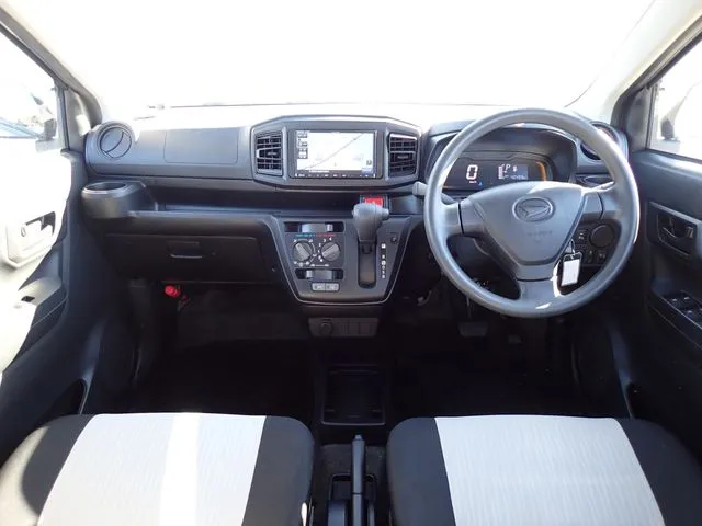 ダイハツ　ミラ　イース