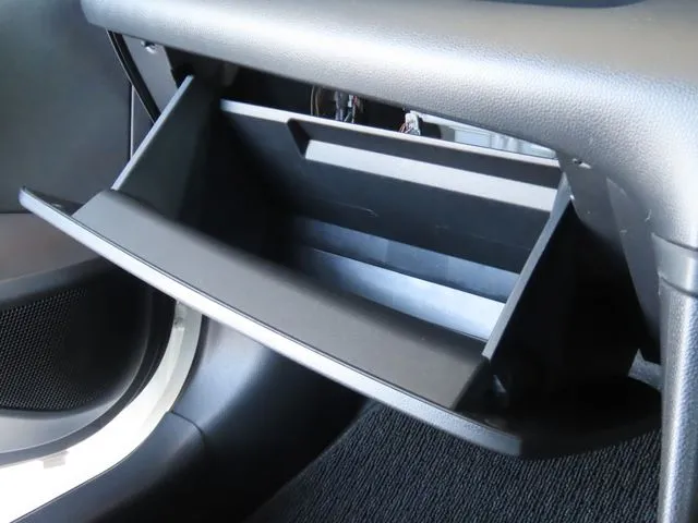 ヤリス（トヨタ）の車両写真