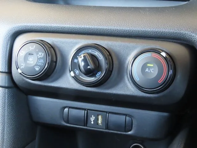 ヤリス（トヨタ）の車両写真