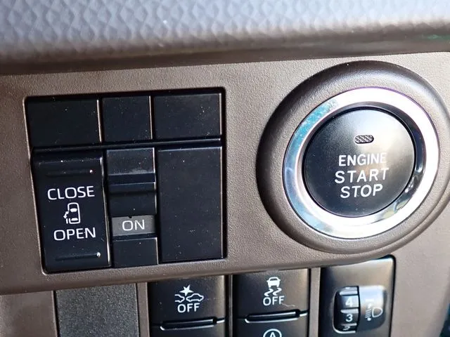 ダイハツ　トール