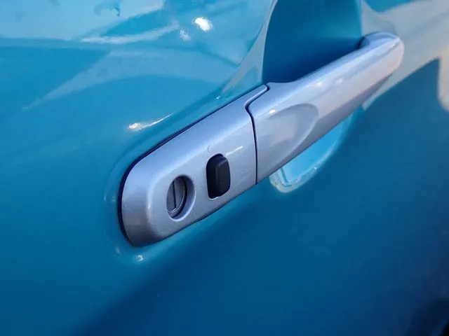 ダイハツ　トール