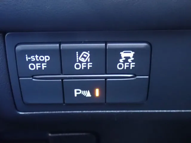 ＭＡＺＤＡ６　セダン（マツダ）の車両写真