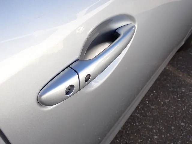 ＭＡＺＤＡ６　セダン（マツダ）の車両写真