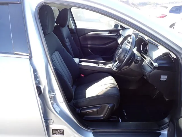 ＭＡＺＤＡ６　セダン（マツダ）の車両写真